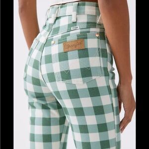 Wranglers Wrock Gingham cropped flare size 26. NWT